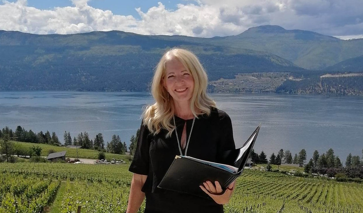 Kelowna winery wedding